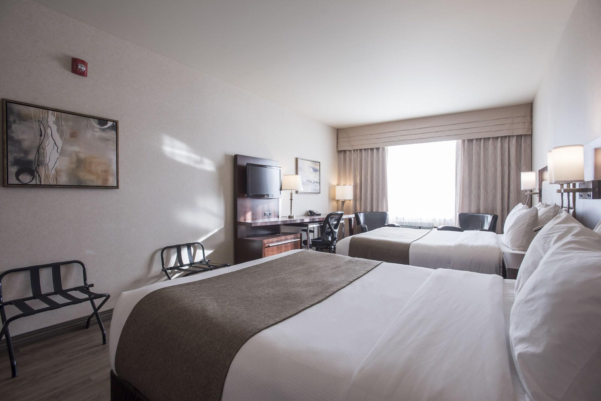 Quality Inn & Suites Val-d'Or Eksteriør bilde