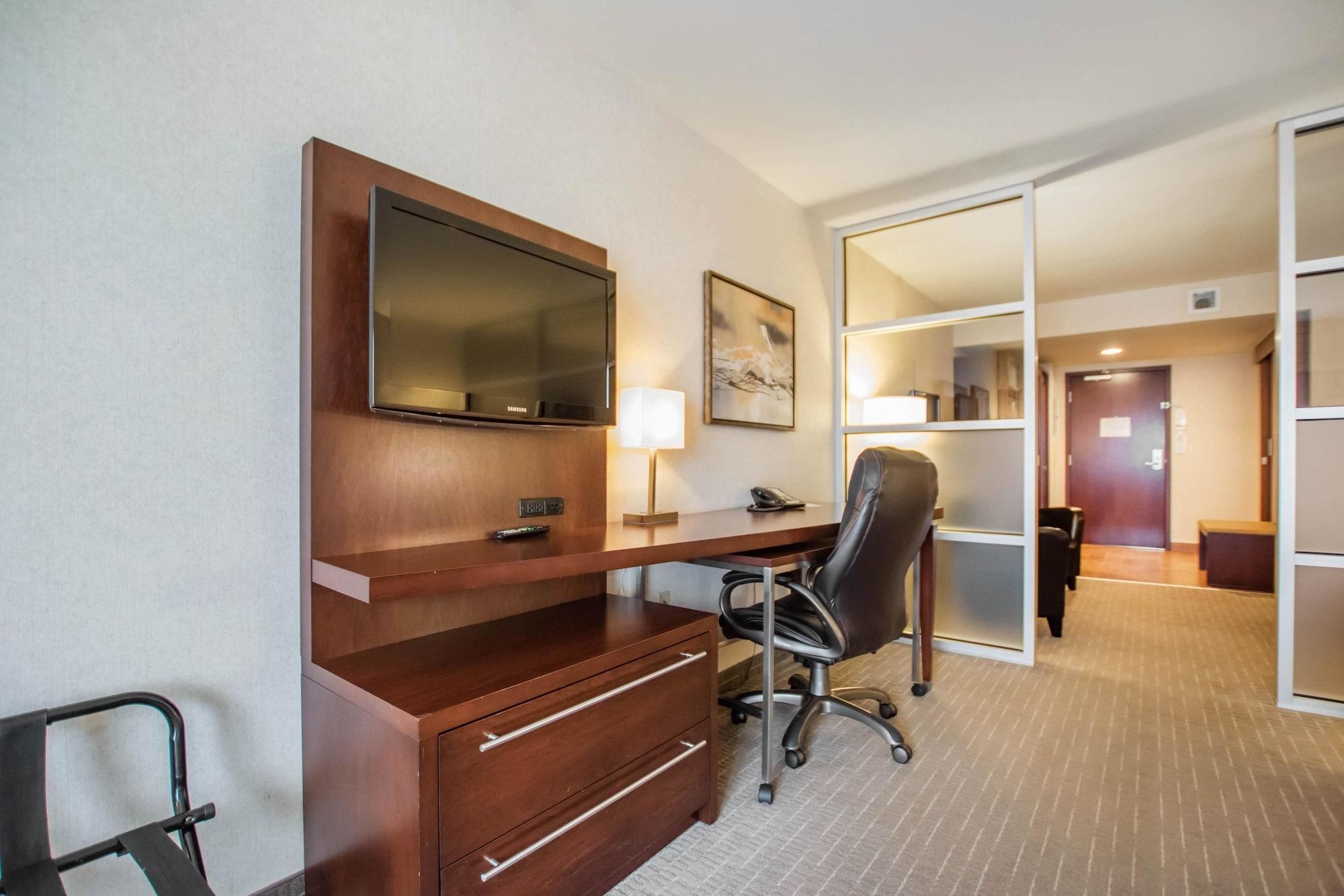 Quality Inn & Suites Val-d'Or Eksteriør bilde
