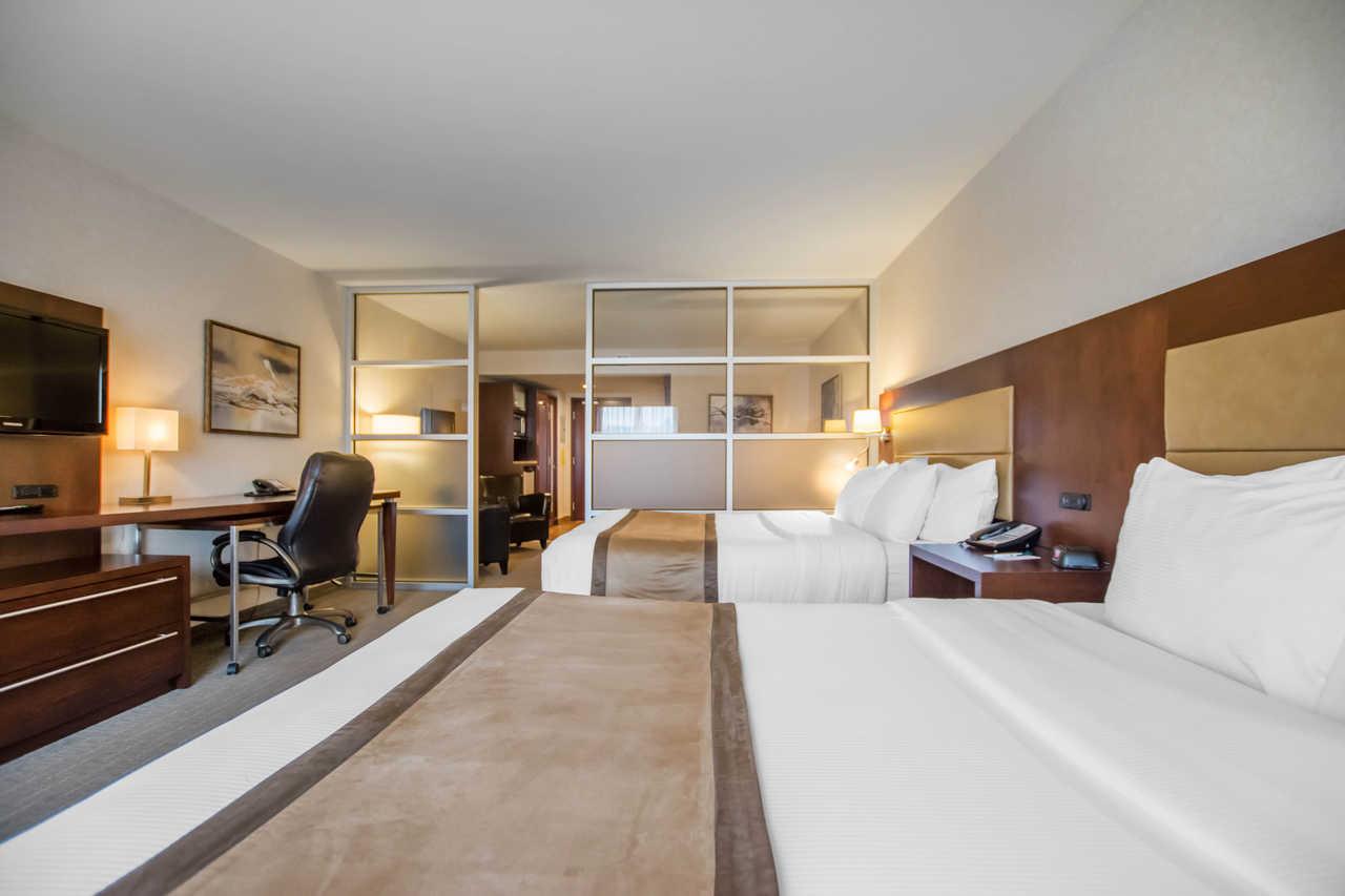 Quality Inn & Suites Val-d'Or Eksteriør bilde