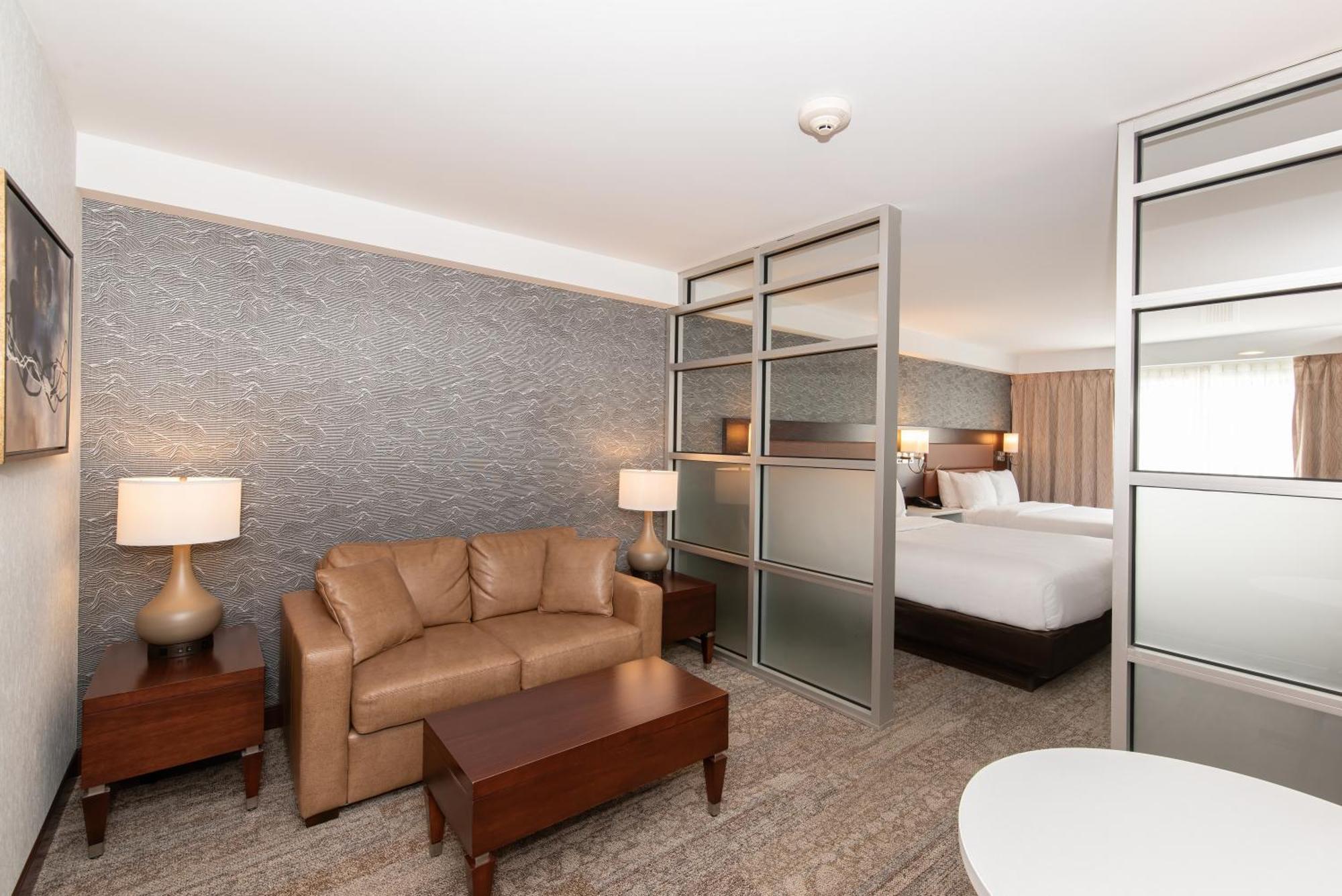 Quality Inn & Suites Val-d'Or Eksteriør bilde