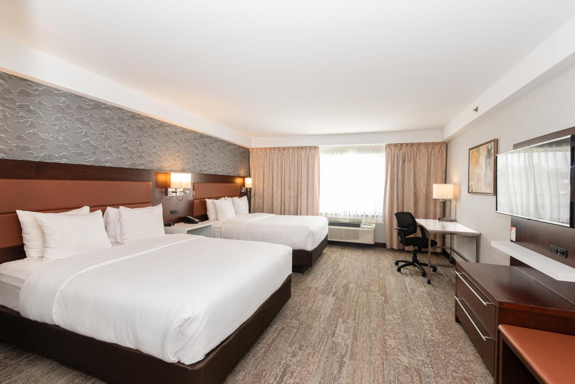Quality Inn & Suites Val-d'Or Eksteriør bilde