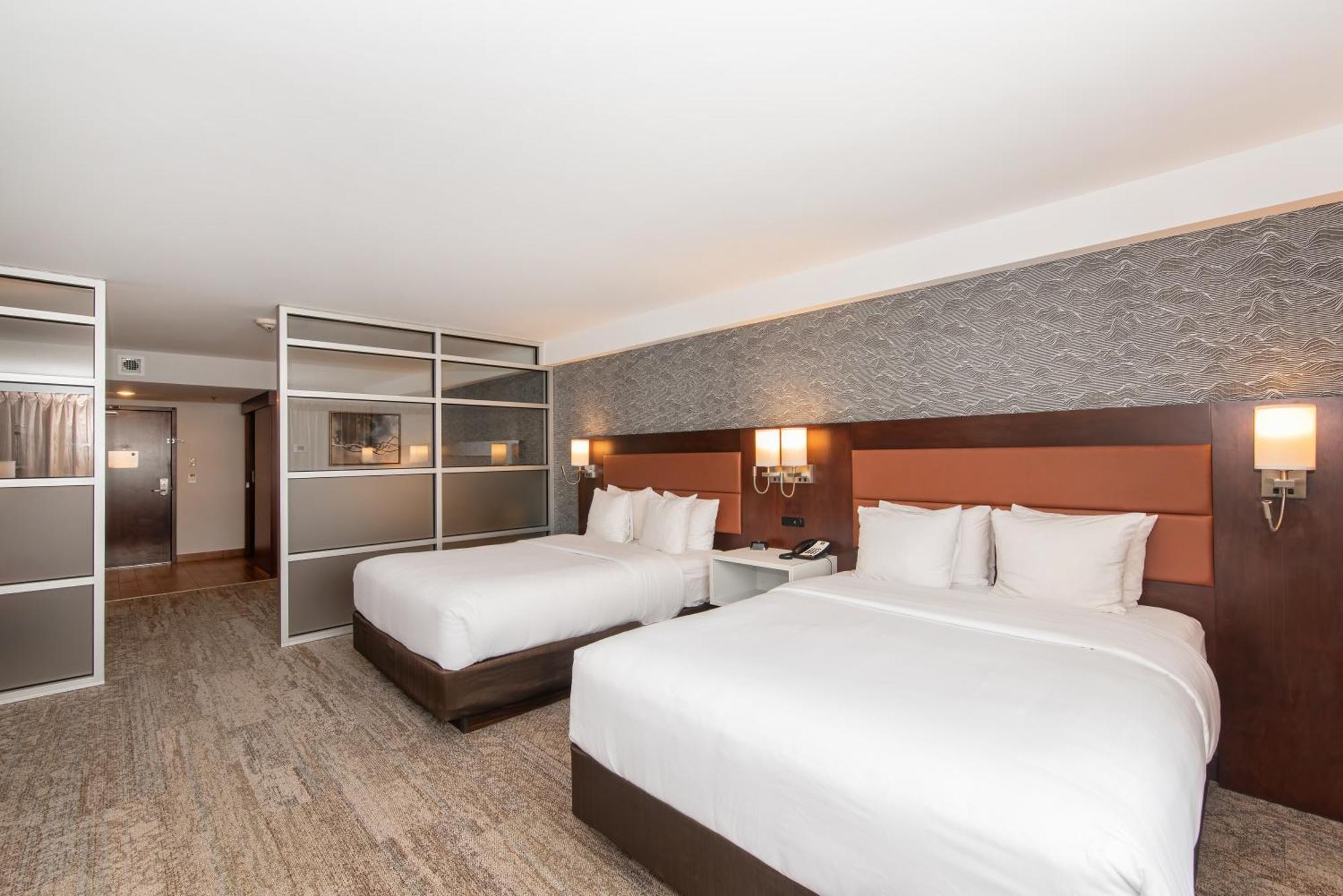 Quality Inn & Suites Val-d'Or Eksteriør bilde